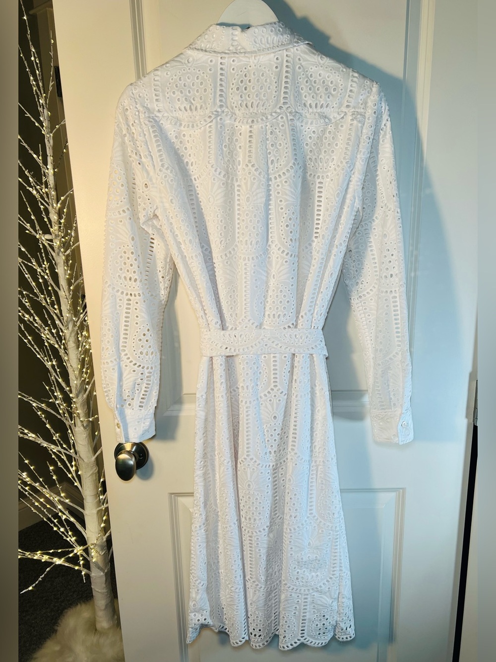 Lilly Pulitzer Eira White Eyelet Pineapple Button Front Midi Dress Size 6 NWT - Picture 5 of 14